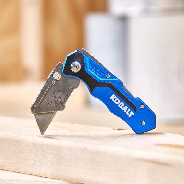 Dynamic Folding Utility Knife