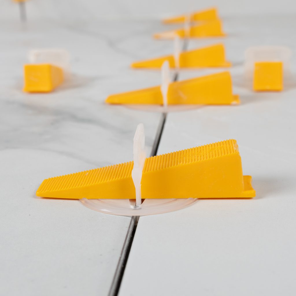 Lash Tile Leveling Wedge