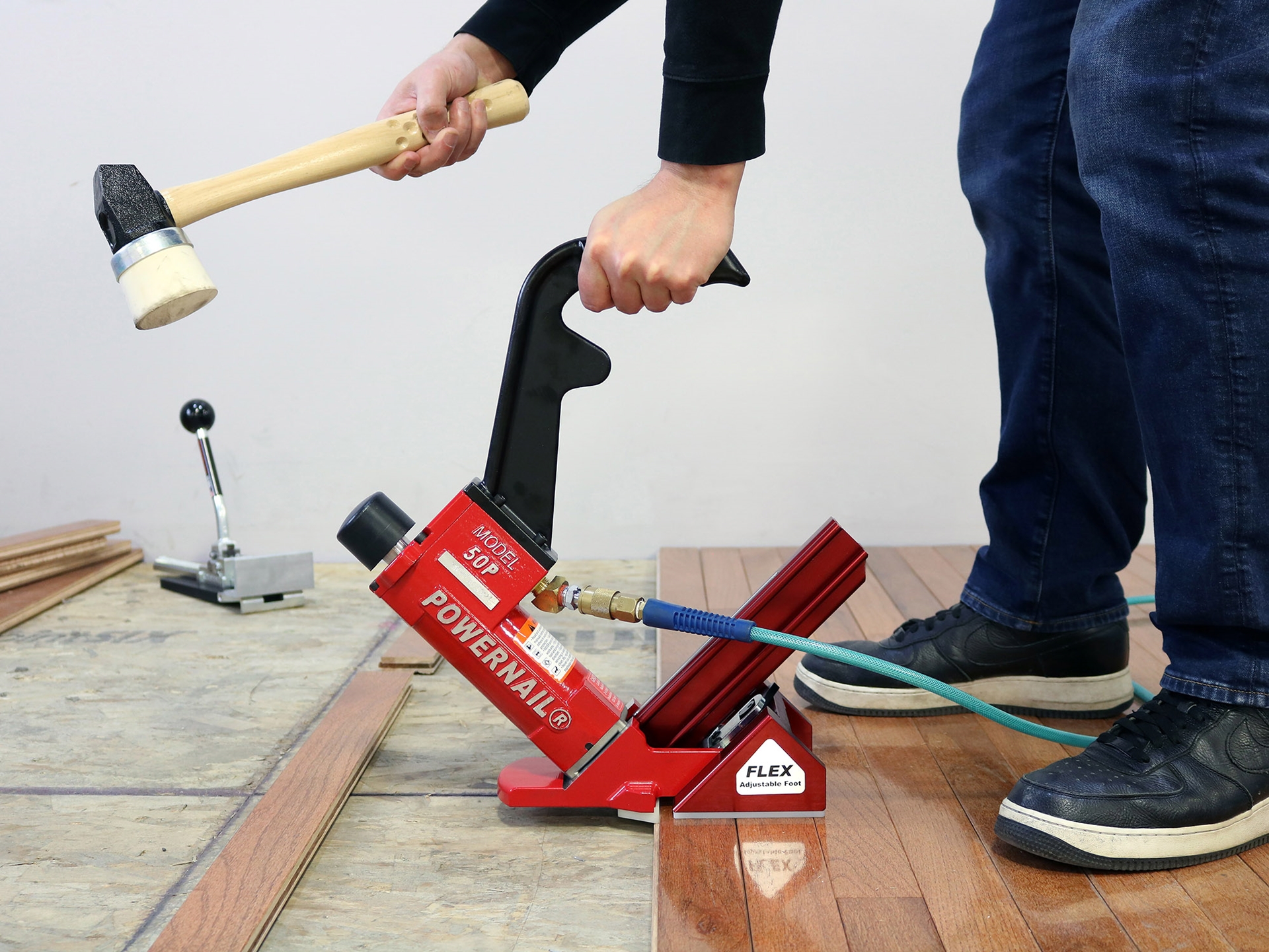 Powernail 50P Flex Pneumatic Powernailer with 3MI White Mallet