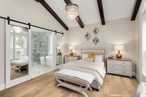 Chesapeake Chemistry White Oak Plank Flooring 9/16 in x 7-1/2 in - Reaction (31.09 SF/CTN)
